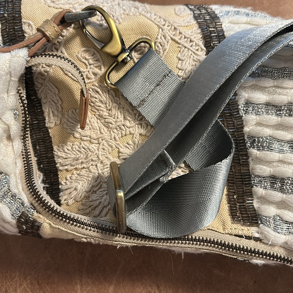 Anthropologie Jasper & Jeera Elegant Cream and Gray Embroidered Beaded Bag - Picture 7 of 14